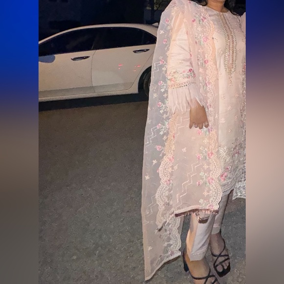 light pink suit! Purchased at kohinoor Canada. Brand new-worn 4 hours! - Picture 3 of 5